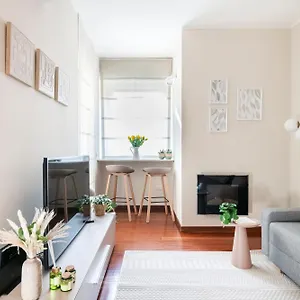 fully-furnished-flat-arco-della-pace-by-easylife.it-lombardy.com/